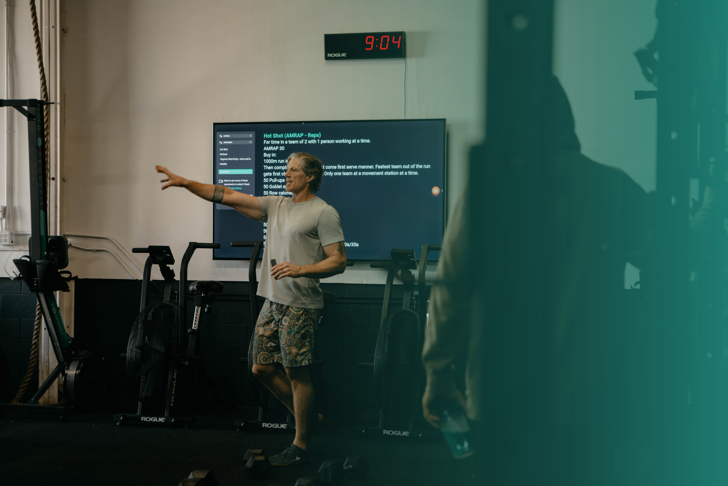 An O-SEA CrossFit coach leading a class in San Clemente